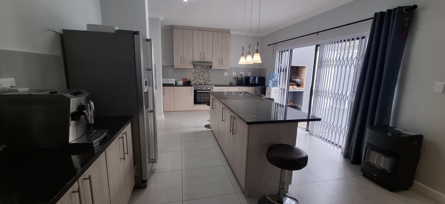 To Let 3 Bedroom Property for Rent in Langeberg Ridge Western Cape